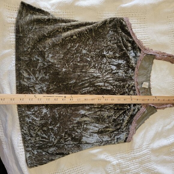 Y2K Camisole Tank Top Womens Large Spaghetti Crushed Velvet Lace Moss Green VTG - Picture 9 of 9